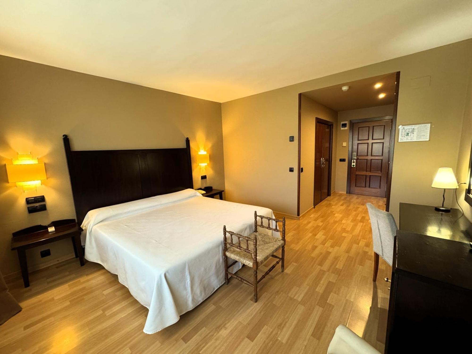 Hotel Cotiella Campo  Zewnętrze zdjęcie