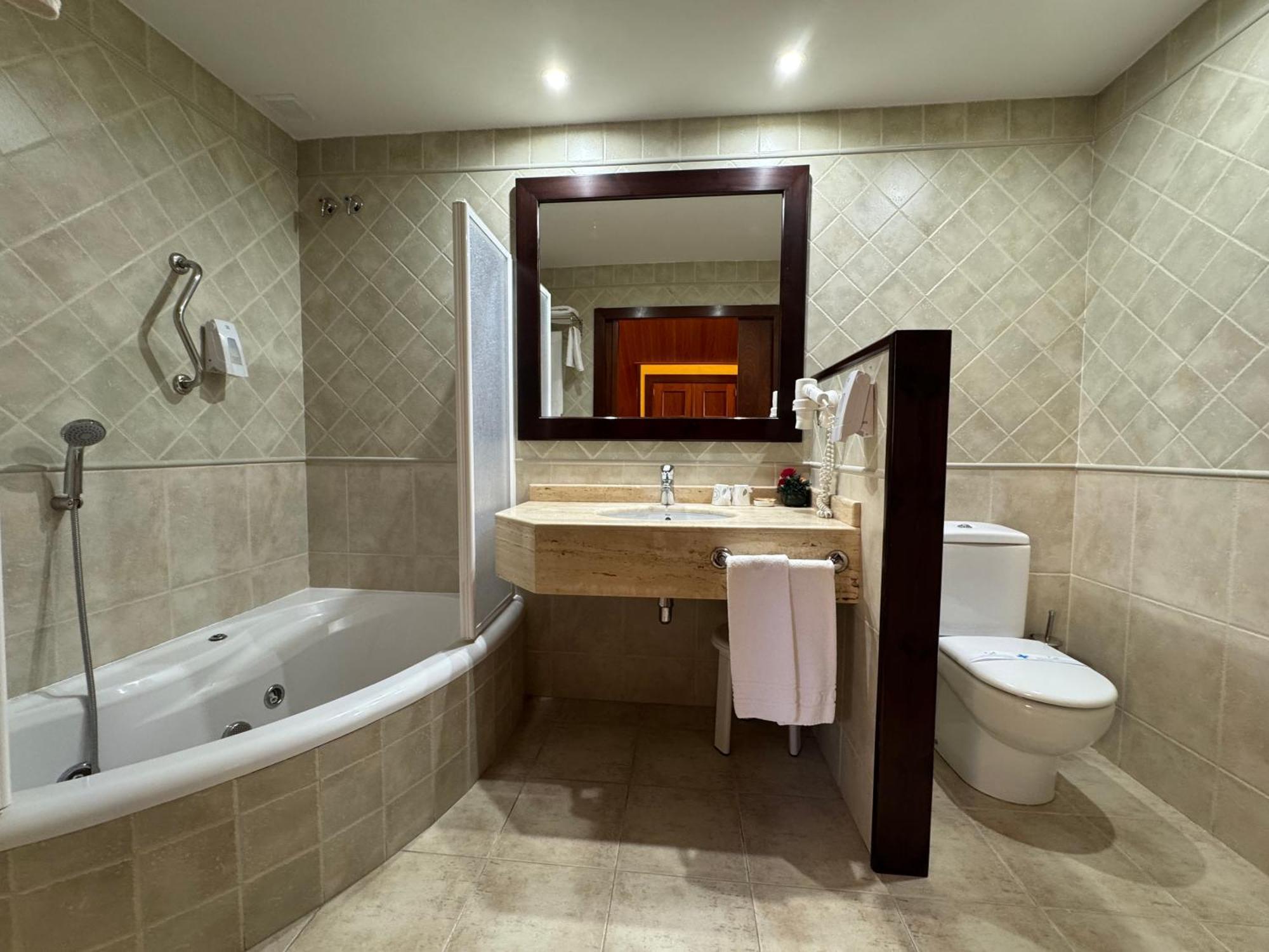 Hotel Cotiella Campo  Zewnętrze zdjęcie